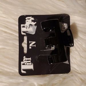 Tiff 'N Tam hair clip